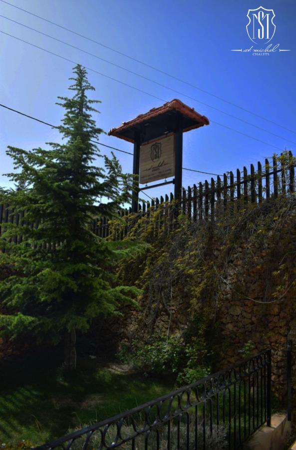 Saint Michel Chalets Al Arz Exterior foto